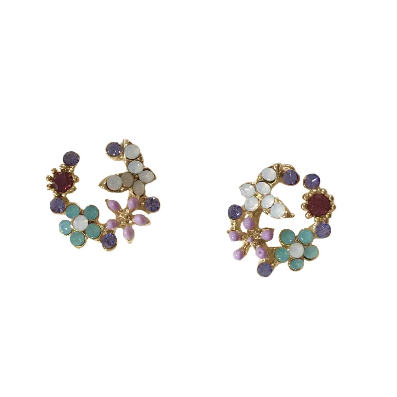 Ladies luxury earrings-Flower Wreath Studs