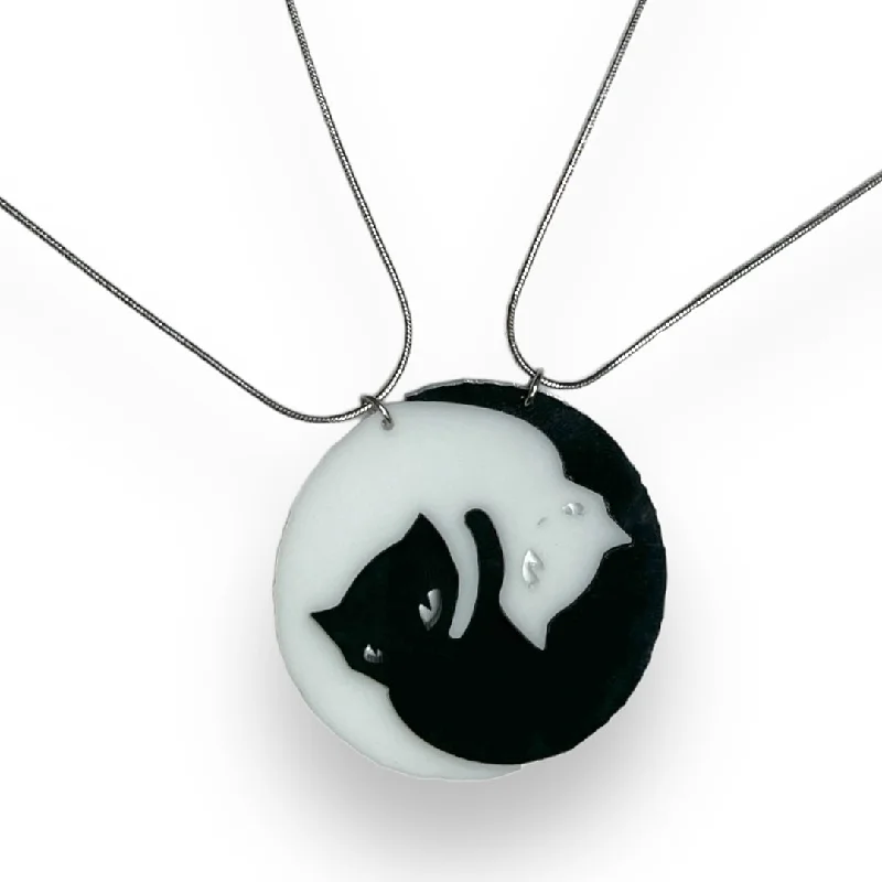 Ladies heart-shaped necklace-Last Chance! Emily The Strange® Yin Yang Cat BFF Necklace set of two