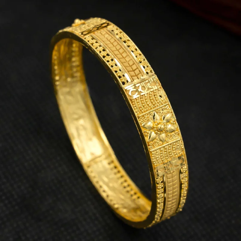 Ladies gold bangle-Golden Bangles PGB40-052