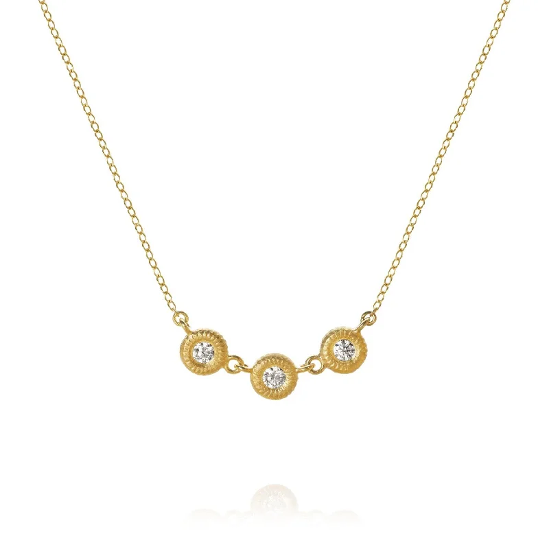 Ladies floral necklace-Glory 18K Gold Necklace w. Diamonds