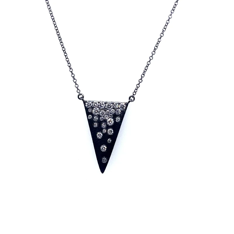 Ladies heart-shaped necklace-Diamond Confetti Triangular Necklace