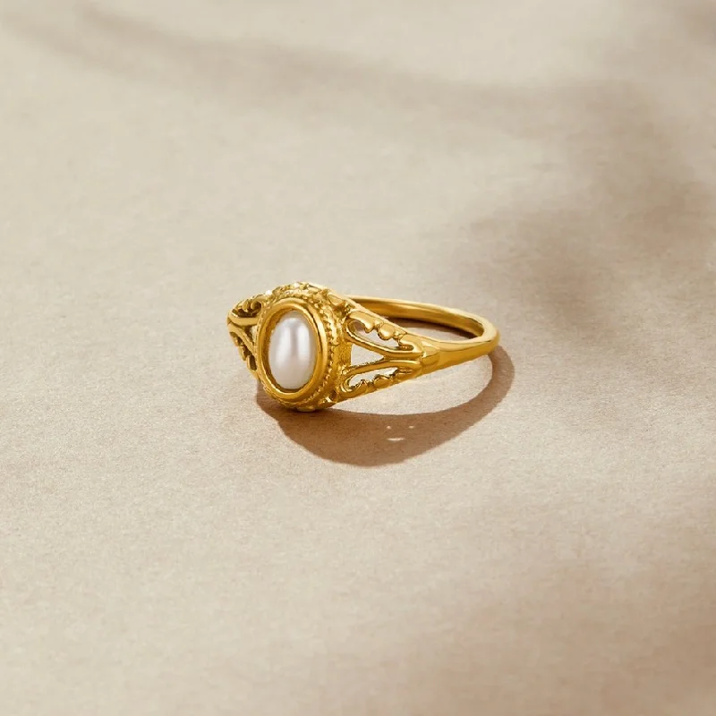 Ladies birthstone ring-Vintage Royal Pearl Ring