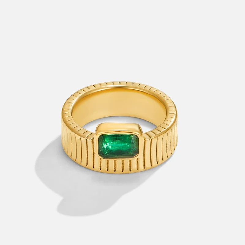 Ladies classic wedding ring-Giana Emerald Gold Ring