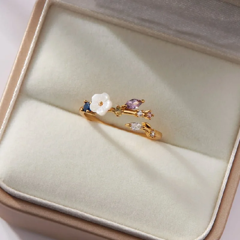 Ladies halo ring with sapphires-Crystal White Blossom Rings Gold